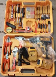 DEWALT 28V Cordless Electric Drill Tool Set WITH 2 Batteries - Image 2